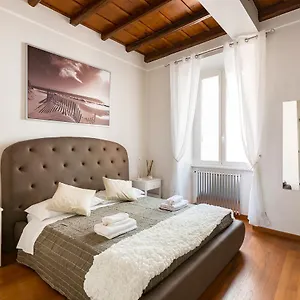  Apartment The Hide Trastevere